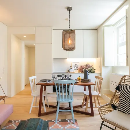 Hotel Almaria - Edificio Officina Real Lisbona