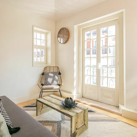 Almaria - Edificio Officina Real 4*