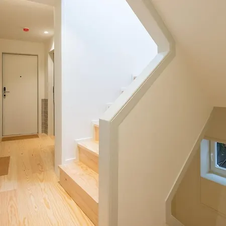 Hotel Almaria - Edificio Officina Real Lisbona