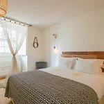 Almaria - Edificio Officina Real Hotel Lizbona