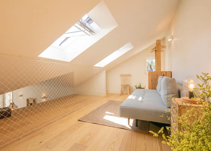 Almaria - Edificio Officina Real Hotel Lisbon