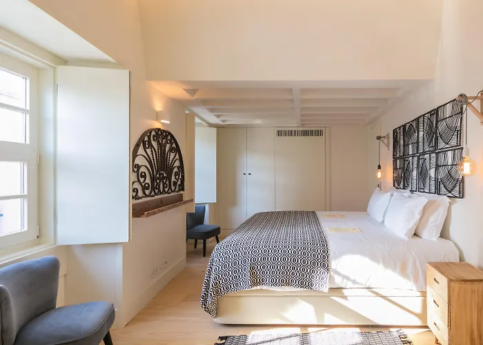 Almaria - Edificio Officina Real Hotel