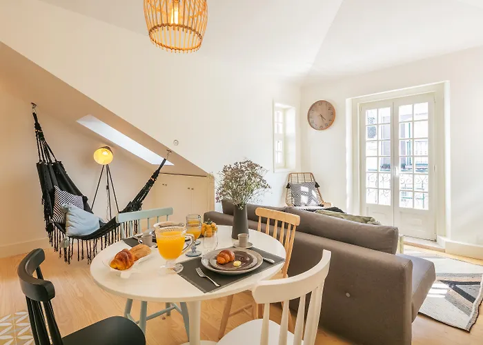 Almaria - Edificio Officina Real Hotel 4*