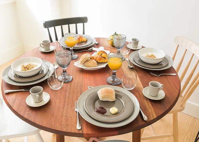 Almaria - Edificio Officina Real Hotel