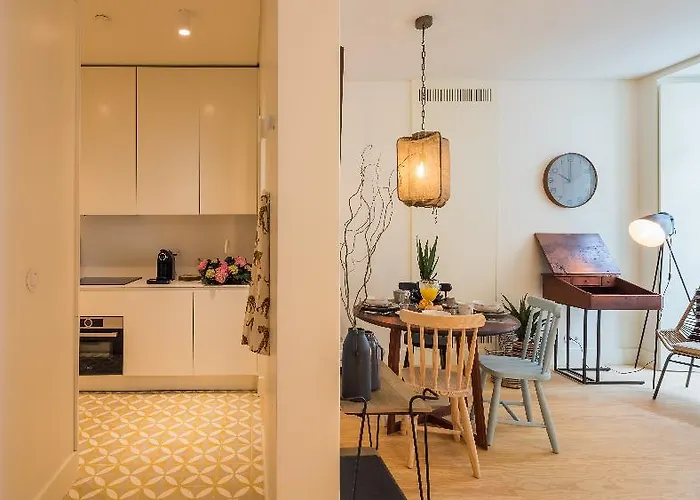 Almaria - Edificio Officina Real Hotel