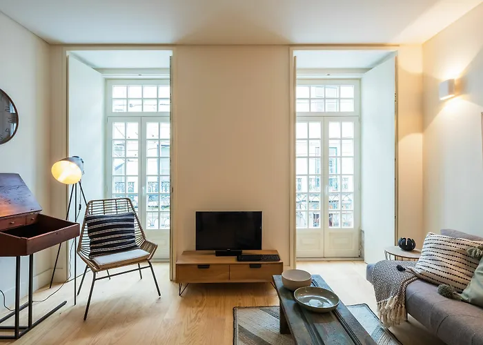 Almaria - Edificio Officina Real Hotel